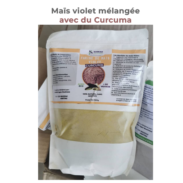 MAIS VIOLET : Farine de maïs violet mélangée avec du curcuma